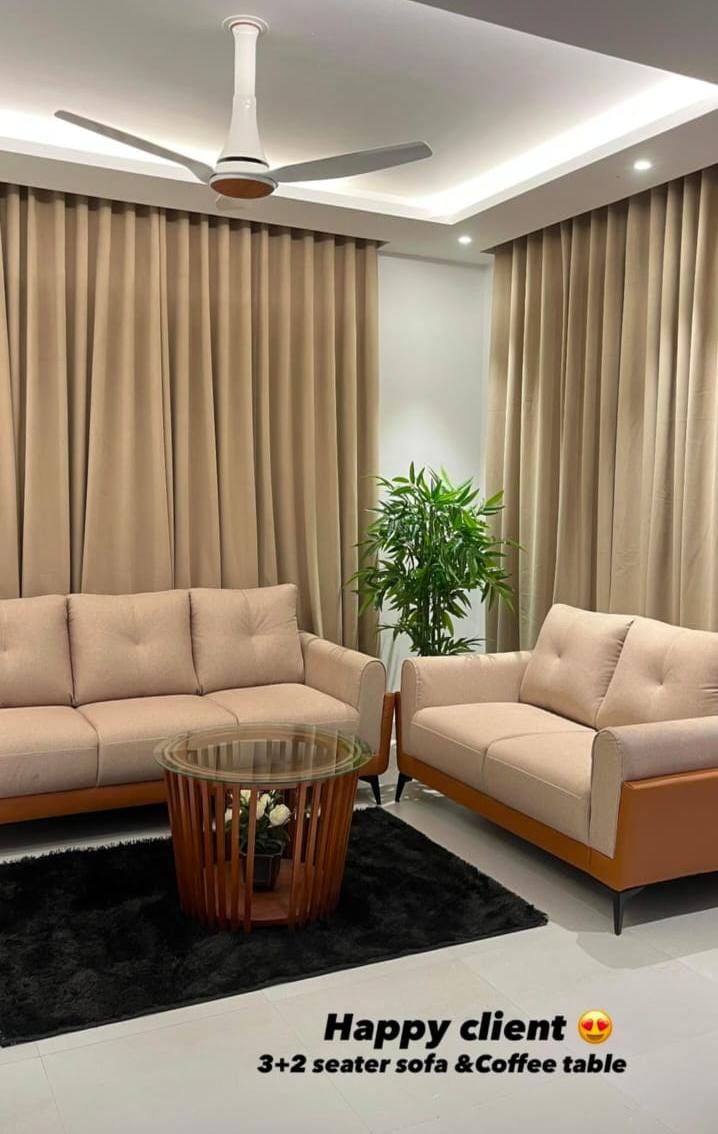FYN Trades happy client with newly installed sofa